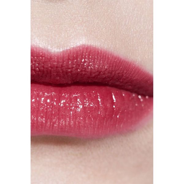 CHANEL Rouge Coco Flash Lūpu krāsa