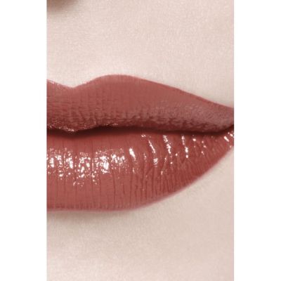 CHANEL Rouge Coco Bloom Mitrinoša un apjomu palielinoša lūpu krāsa