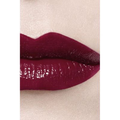 CHANEL Rouge Coco Bloom Mitrinoša un apjomu palielinoša lūpu krāsa
