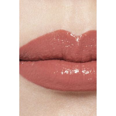 CHANEL Rouge Coco Bloom Mitrinoša un apjomu palielinoša lūpu krāsa