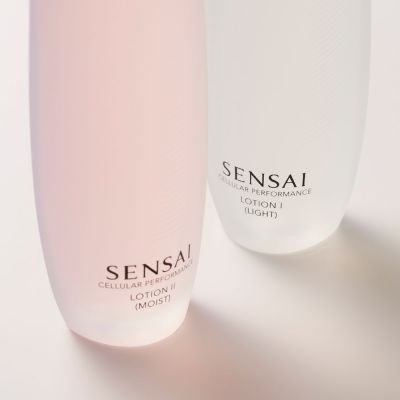 SENSAI Cellular Performance Lotion II Mitrinošs sejas losjons normālai un sausai ādai