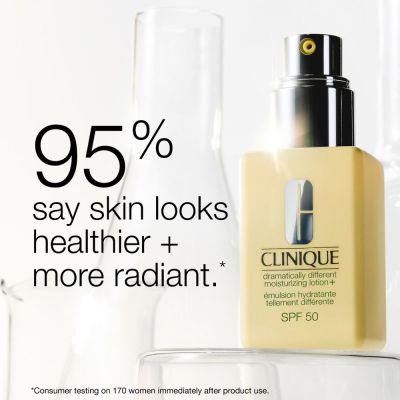 CLINIQUE Dramatically Different Moisturizing Lotion+™ SPF 50 Mitrinošs sejas losjons normālai un sausai ādai
