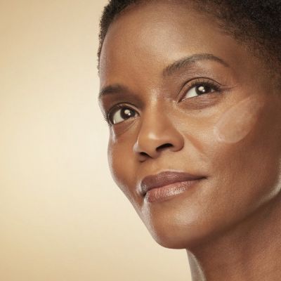 ESTÉE LAUDER Revitalizing Supreme+ Youth Power Soft Milky Lotion Mitrinošs losjons