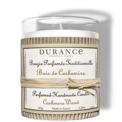 DURANCE Cashmere Wood Aromatizēta svece - roku darbs