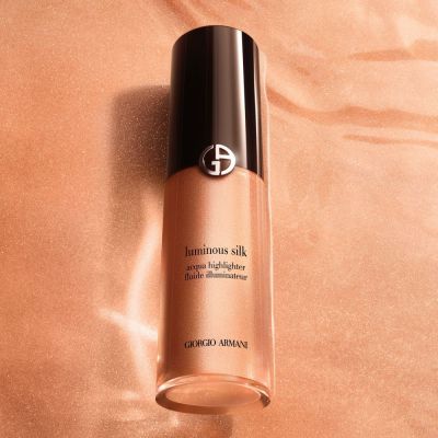 GIORGIO ARMANI BEAUTY Luminous Silk Acqua Izgaismojošs līdzeklis