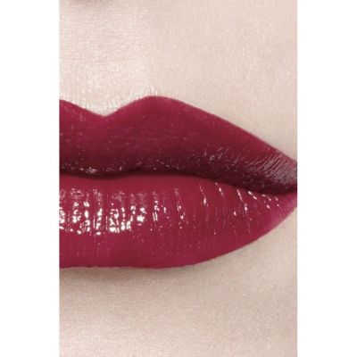 CHANEL Rouge Coco Bloom Mitrinoša un apjomu palielinoša lūpu krāsa
