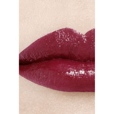 CHANEL Rouge Coco Bloom Mitrinoša un apjomu palielinoša lūpu krāsa