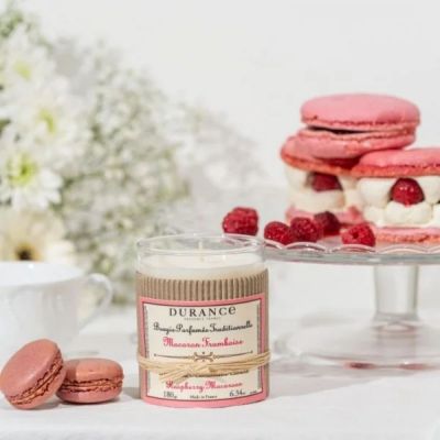 DURANCE CANDLE RASPBERRY MACAROON Aromātiska svece ar stikla kupolu - roku darbs