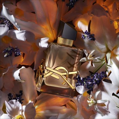 YVES SAINT LAURENT LIBRE FLOWERS & FLAMES Izsmidzināms parfimērijas ūdens