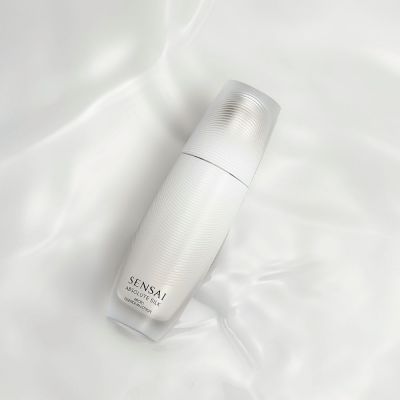 SENSAI Absolute Silk Micro Essence in Lotion Esence sejai