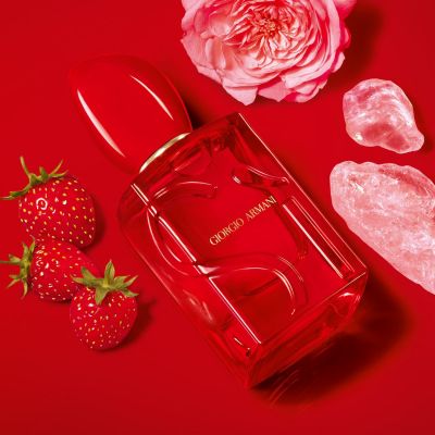 GIORGIO ARMANI Sì Passione Red Musk Izsmidzināms parfimērijas ūdens