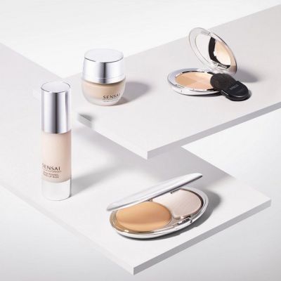 SENSAI Cellular Performance Cream Foundation SPF15 Tonālais krēms
