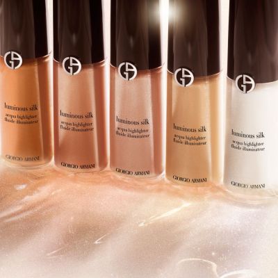 GIORGIO ARMANI BEAUTY Luminous Silk Acqua Izgaismojošs līdzeklis